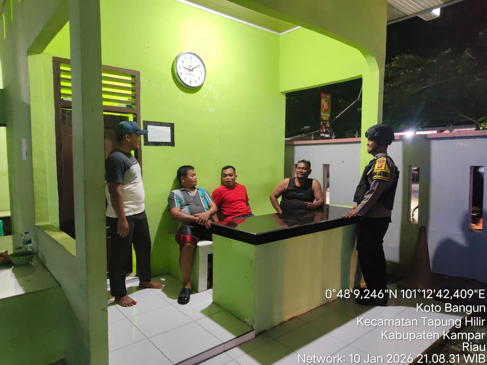 Polsek Tapung Hilir Sapa Pos Satkamling, Eratkan Kemitraan dengan Warga, Kapolsek  Jaga Lingkungan, Ciptakan Kamtibmas Kondusif'