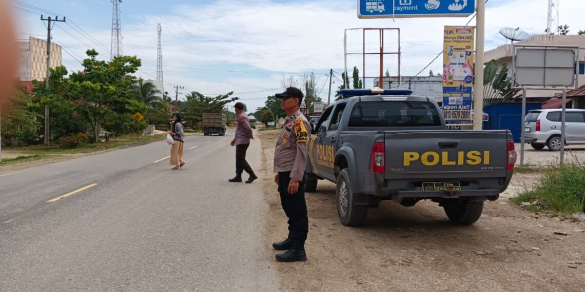 Polsek Pangkalan Lesung Tingkatkan Patroli Lalu Lintas untuk Antisipasi Kecelakaan