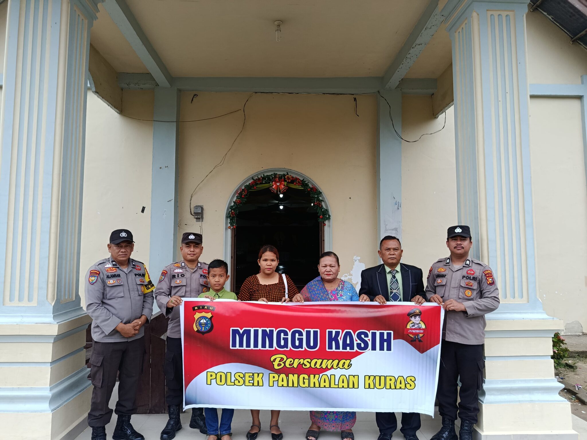 Polsek Pangkalan Kuras Gelar Minggu Kasih, Edukasi Warga Soal Karhutla dan Narkoba