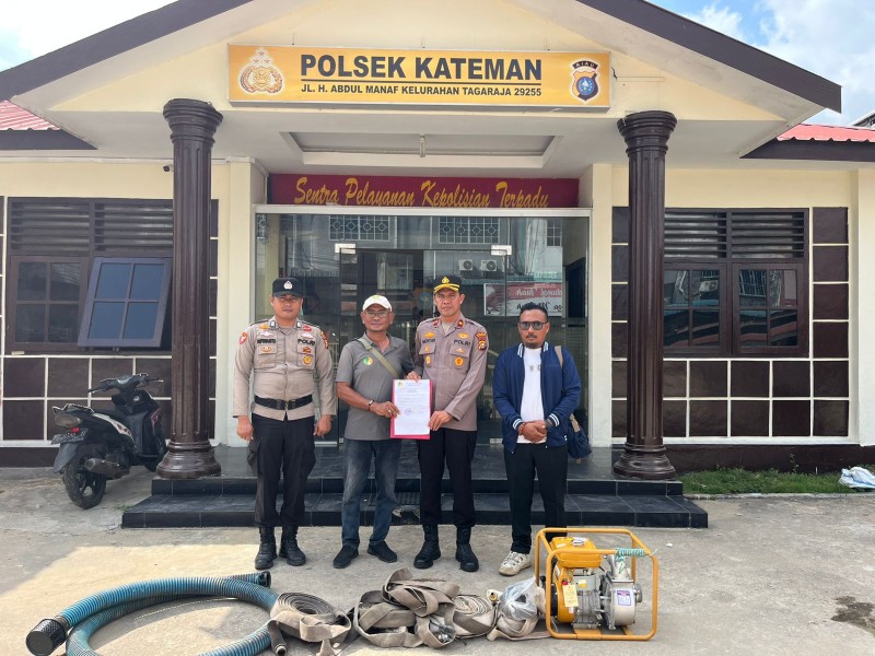 PT Oscar Investama Serahkan Bantuan Alat Pemadam Kebakaran ke Polsek Kateman