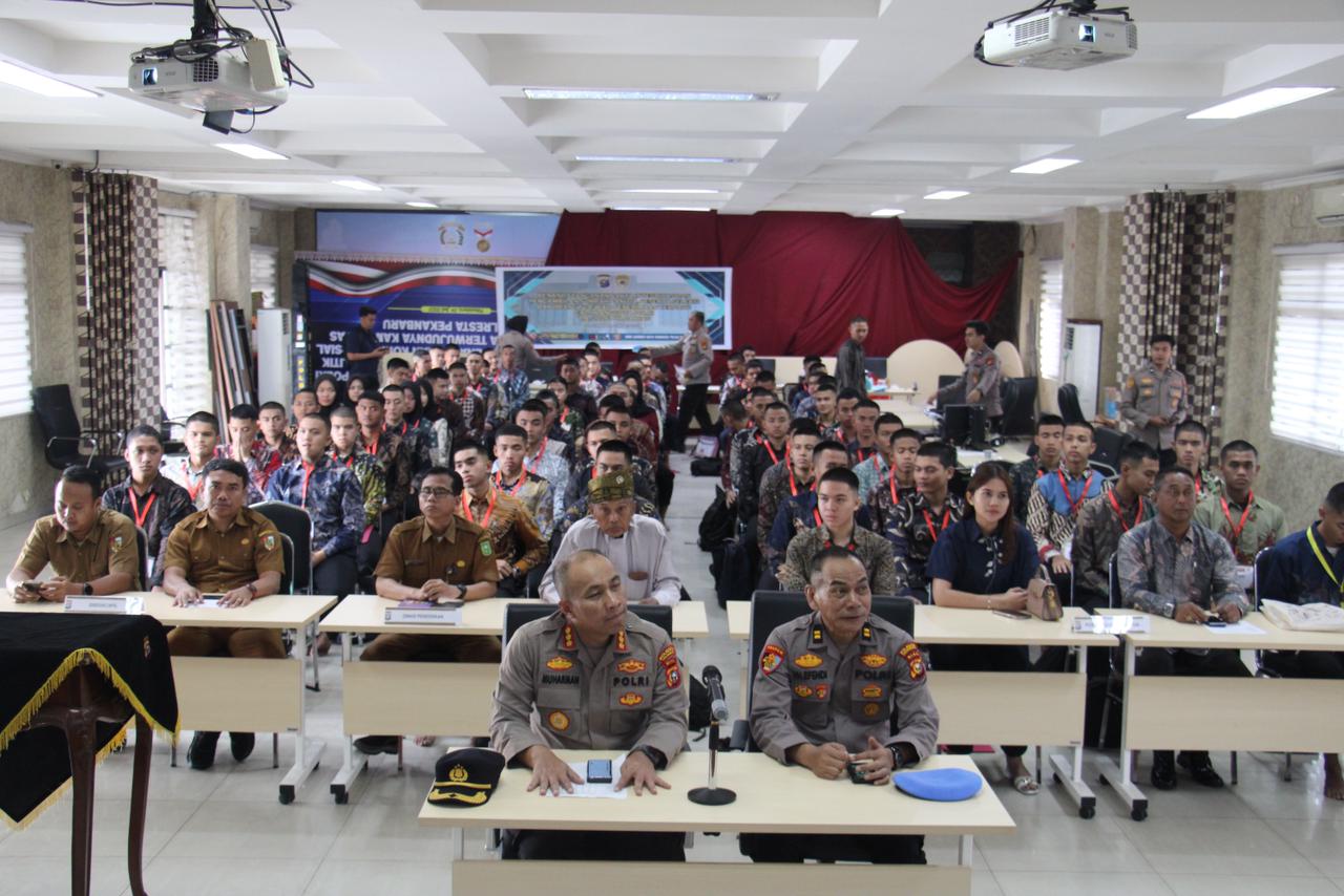 PENANDATANGANAN PAKTA INTEGRITAS DAN PENGAMBILAN SUMPAH PENERIMAAN TERPADU CALON ANGGOTA POLRI T.A. 2026