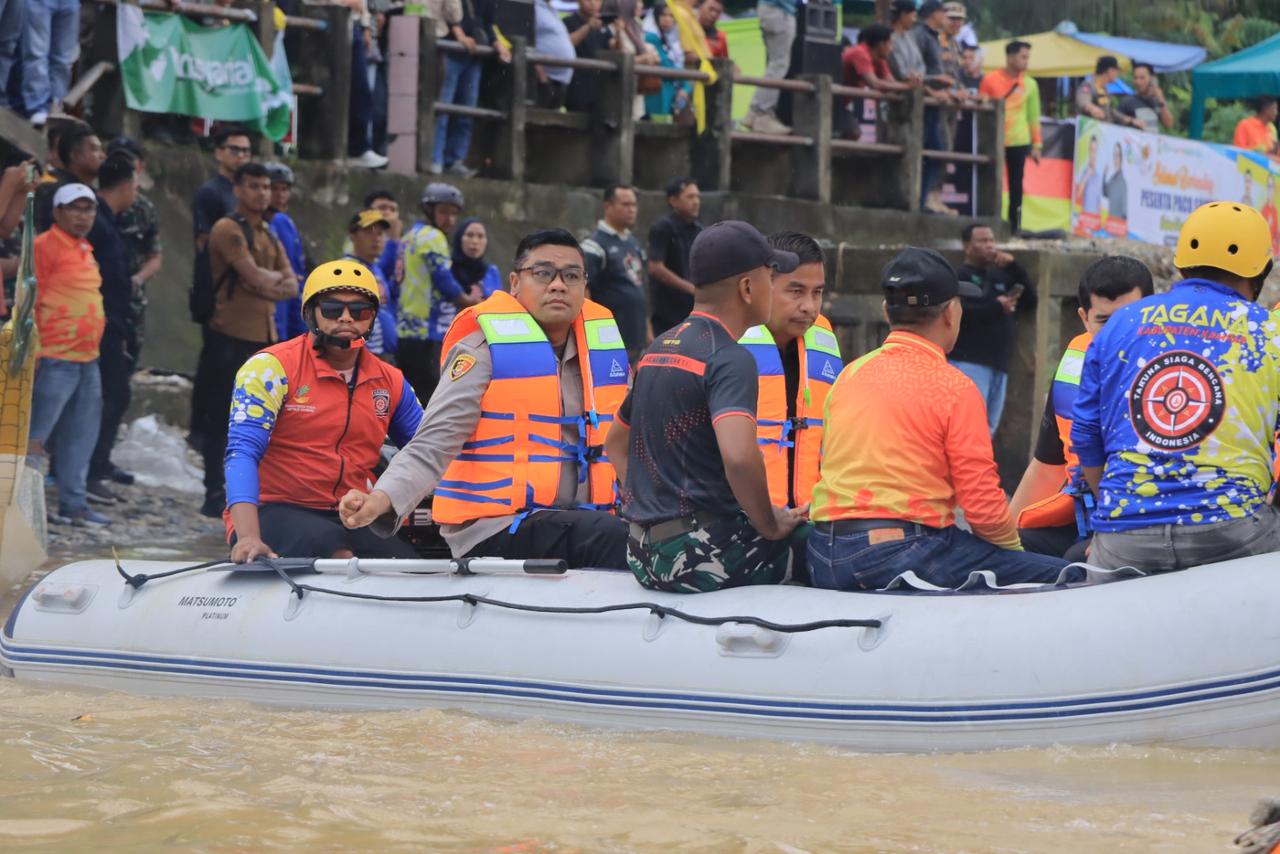 Kapolres Kampar Hadir Saksikan Pembukaan Lomba Pacu Sampan Dragon Boat, Rangkaian HUT Kabupaten Kampar Ke-76