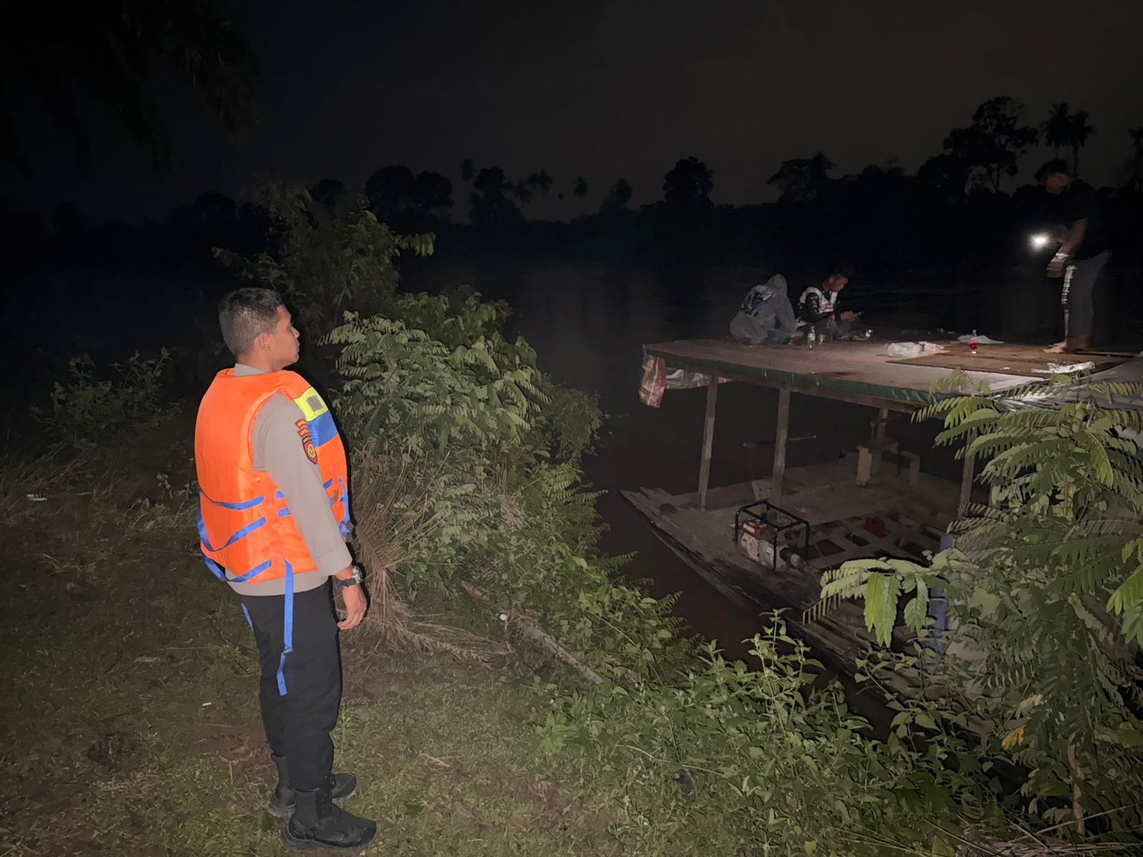 Anak 4,5 Tahun Diduga Hanyut di Sungai Kuantan Cerenti, Tim Gabungan Terus Lakukan Pencarian