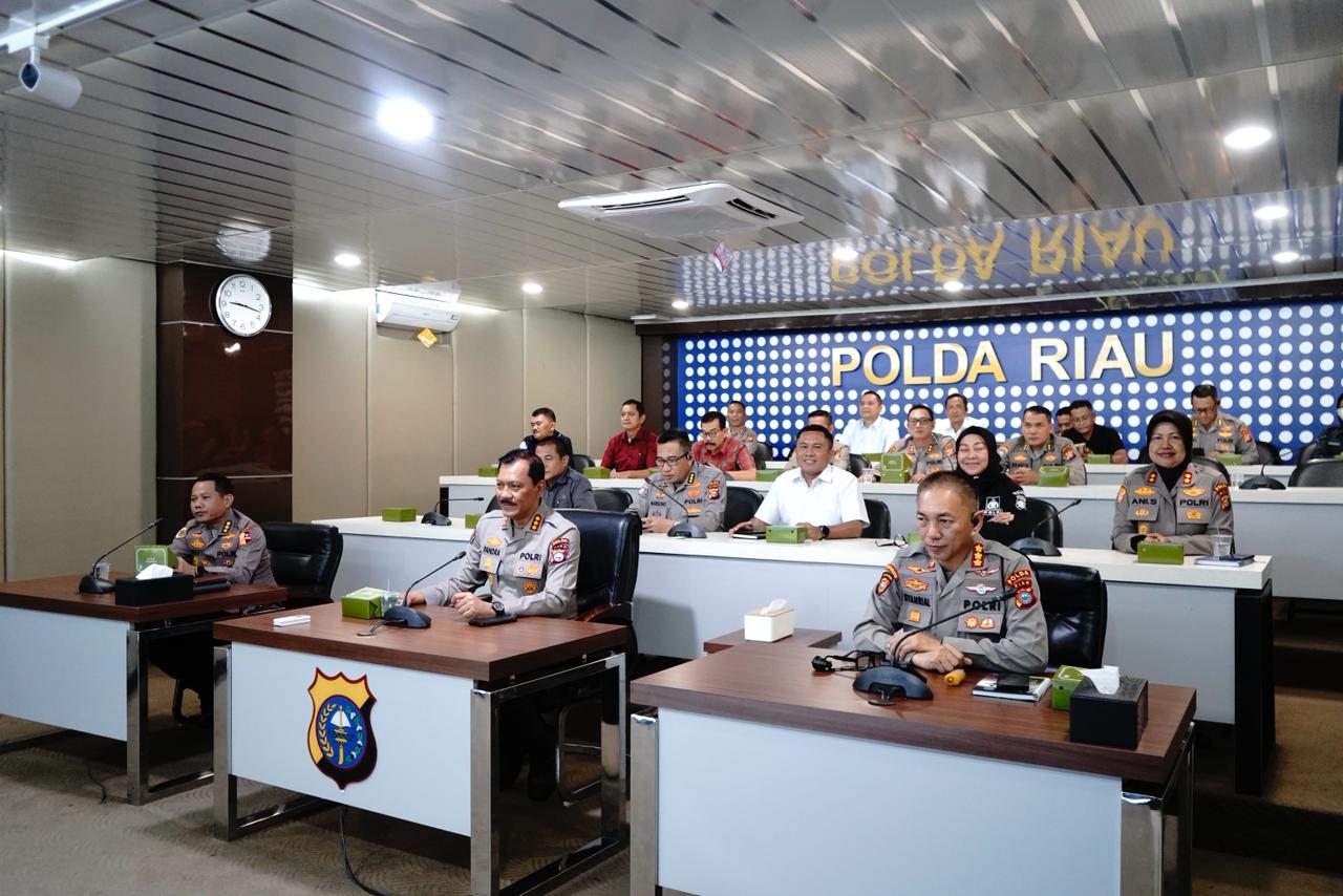 Polda Riau Ikuti Dialog Penguatan Internal Polri Bahas Tantangan Hukum di Era Artificial Intelligence