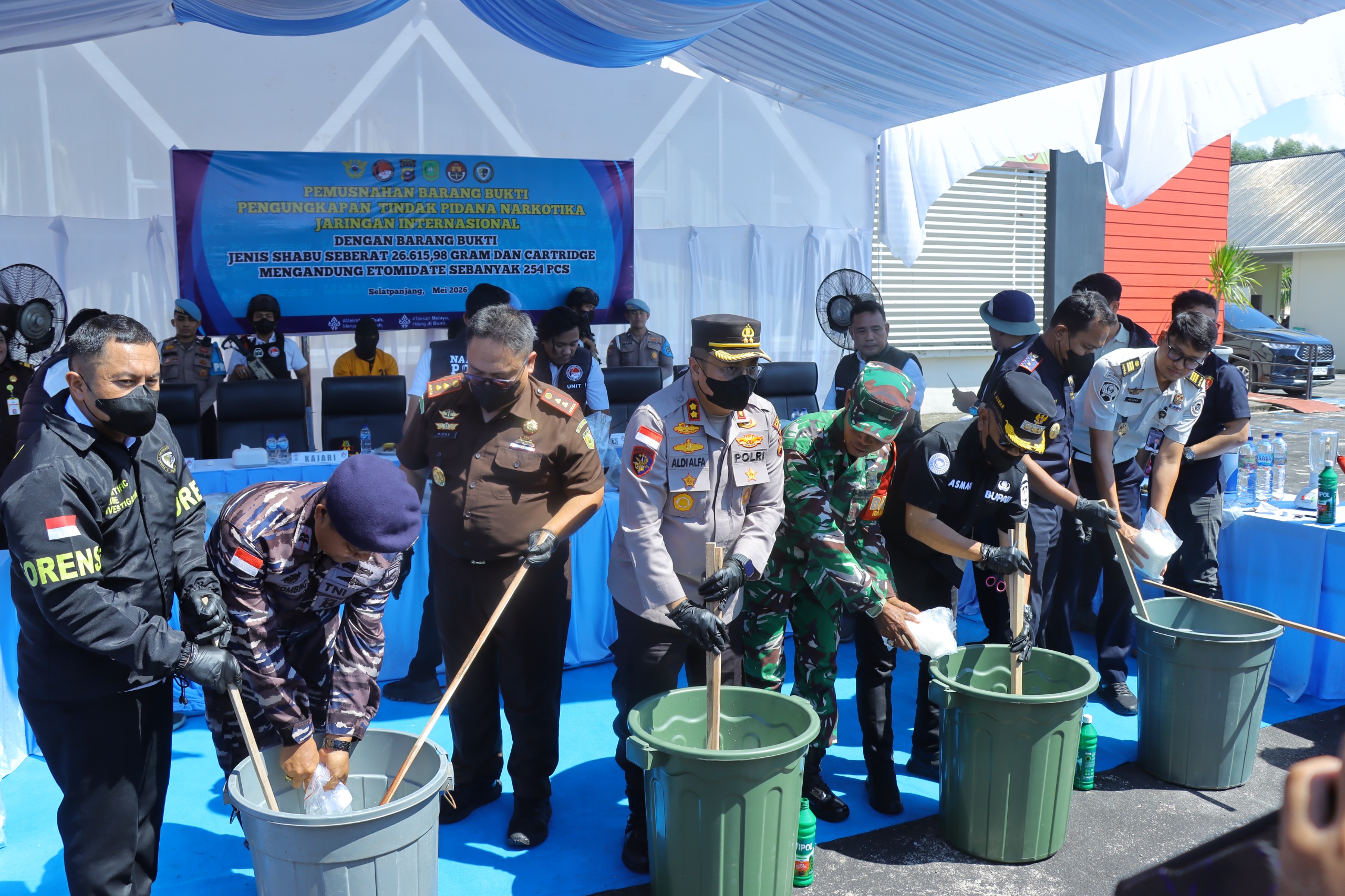 Polres Kepulauan Meranti Gelar Pemusnahan Barang Bukti Pengungkapan Tindak Pidana Narkotika Jaringan Internasional