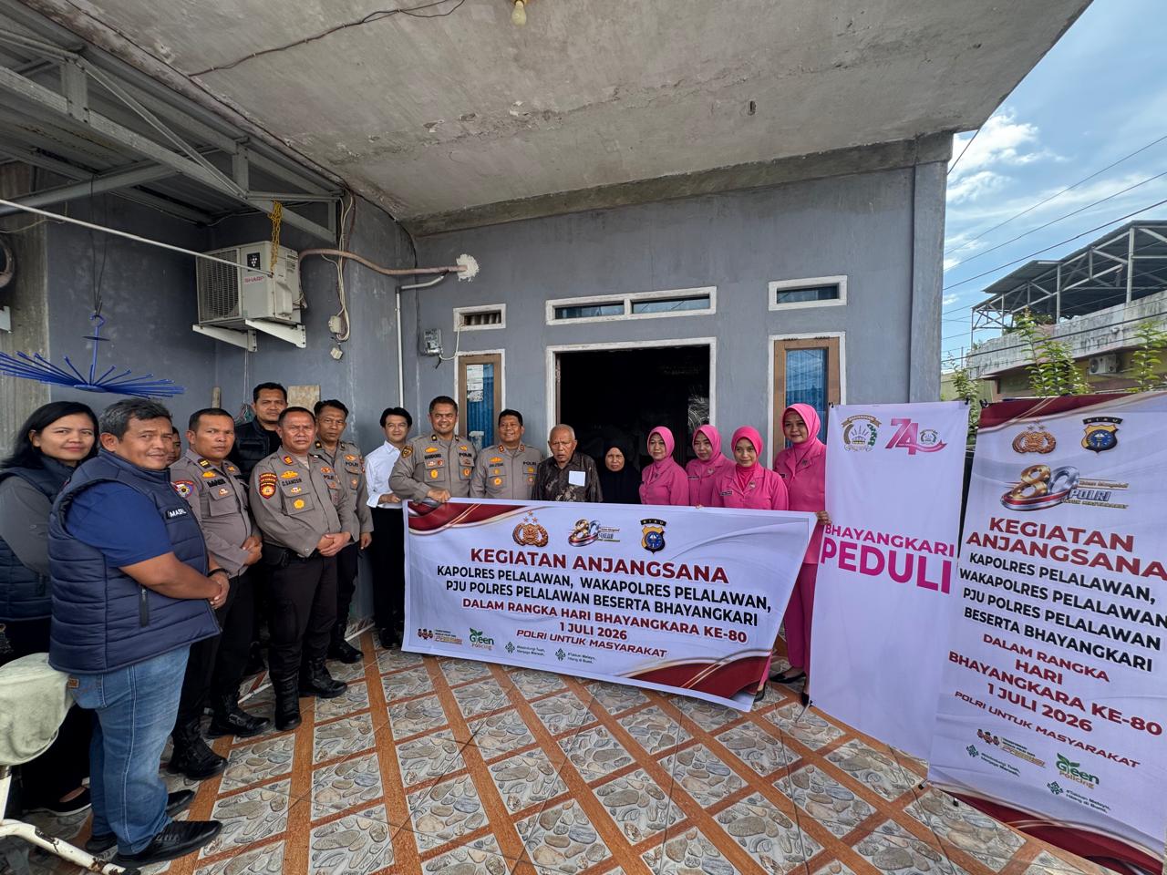 Anjangsana Bhayangkara Hut- 80  Kapolres Pelalawan Sapa Purnawirawan & Warakawuri: “Jasa Bapak/Ibu Tidak Akan Kami Lupakan”