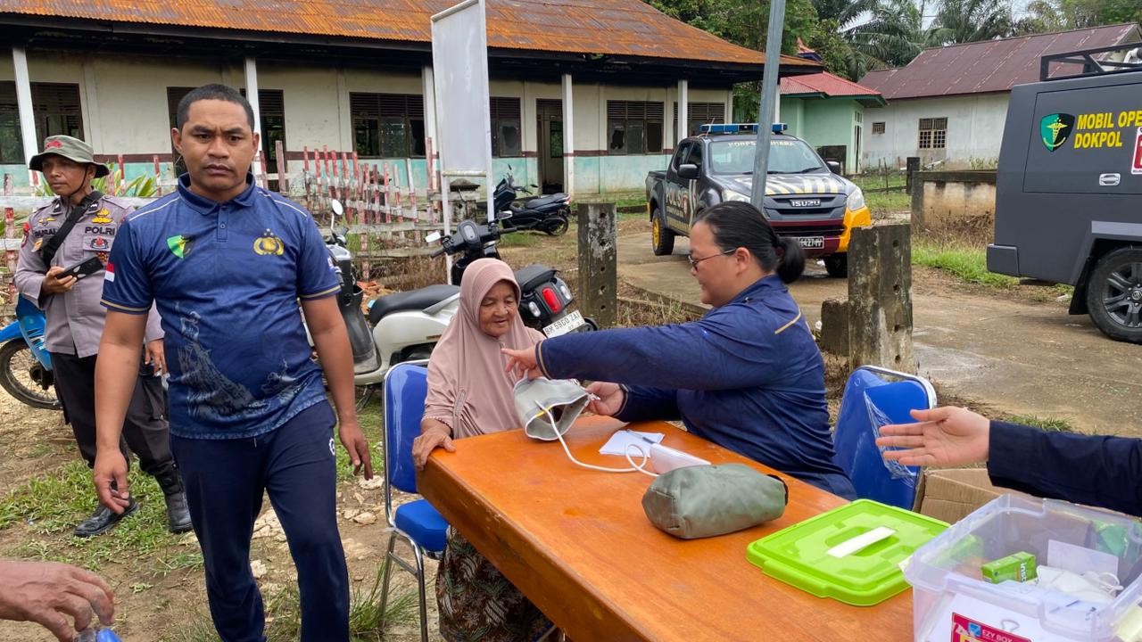 Melalui Ekspedisi Jalur, Polda Riau Hadirkan Pelayanan Langsung bagi Masyarakat Bukit Betung