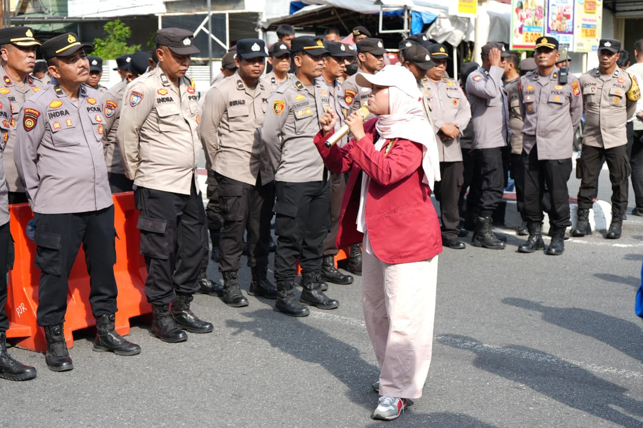Polda Riau Laksanakan Pengamanan Aksi Unjuk Rasa Cipayung Plus di Mapolda Riau