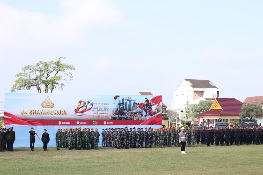 Wakapolda Riau Pimpin Upacara Hari Bhayangkara Ke-80, Tegaskan Komitmen Polri untuk Masyarakat