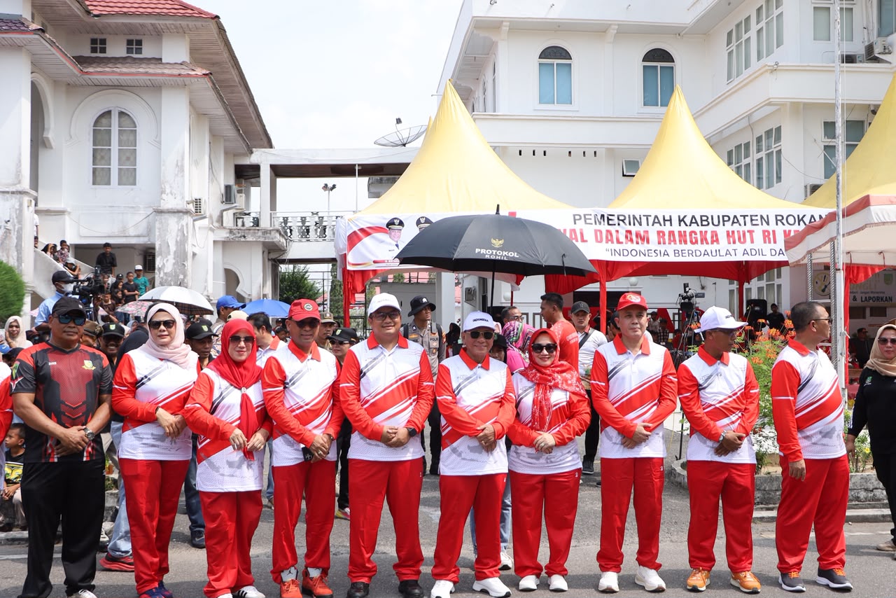 Kapolres Rohil Hadiri Karnaval HUT ke-81 RI, 61 Peserta Meriahkan Bagansiapiapi