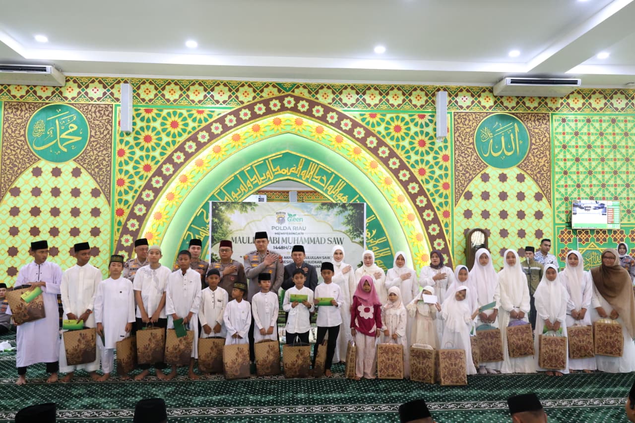 Polda Riau Peringati Maulid Nabi, Wakapolda Ajak Personel Teladani Akhlak Rasulullah dalam Bertugas