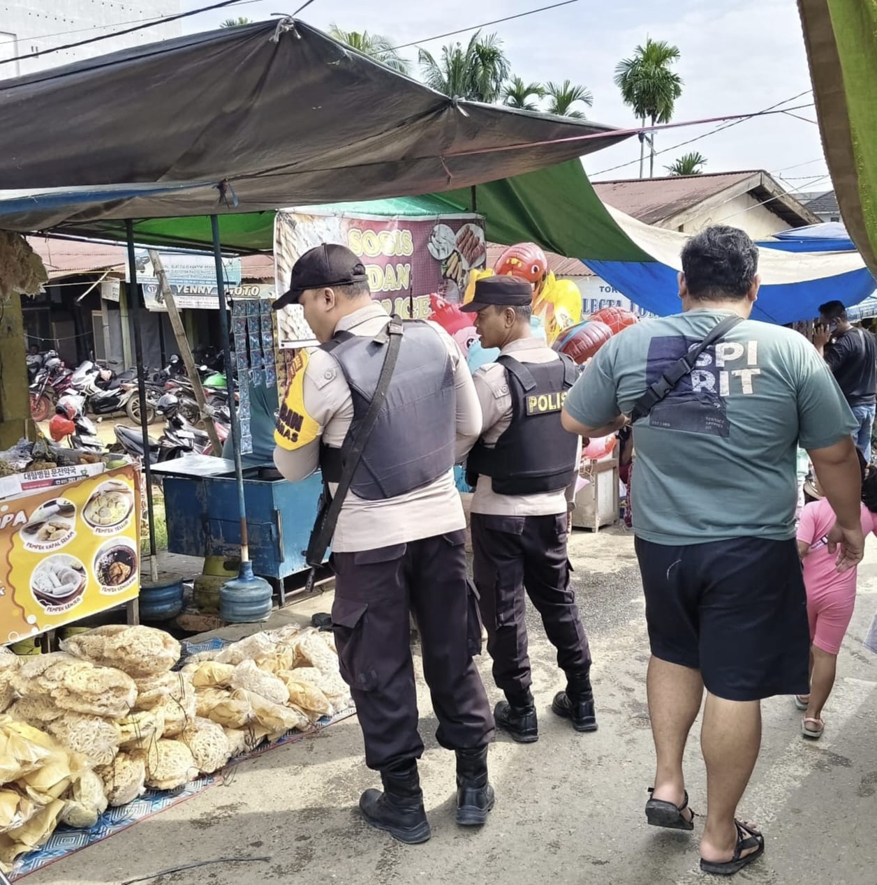 Polsek Ukui Patroli Pasar, Polisi Ingatkan Warga Waspadai Kejahatan