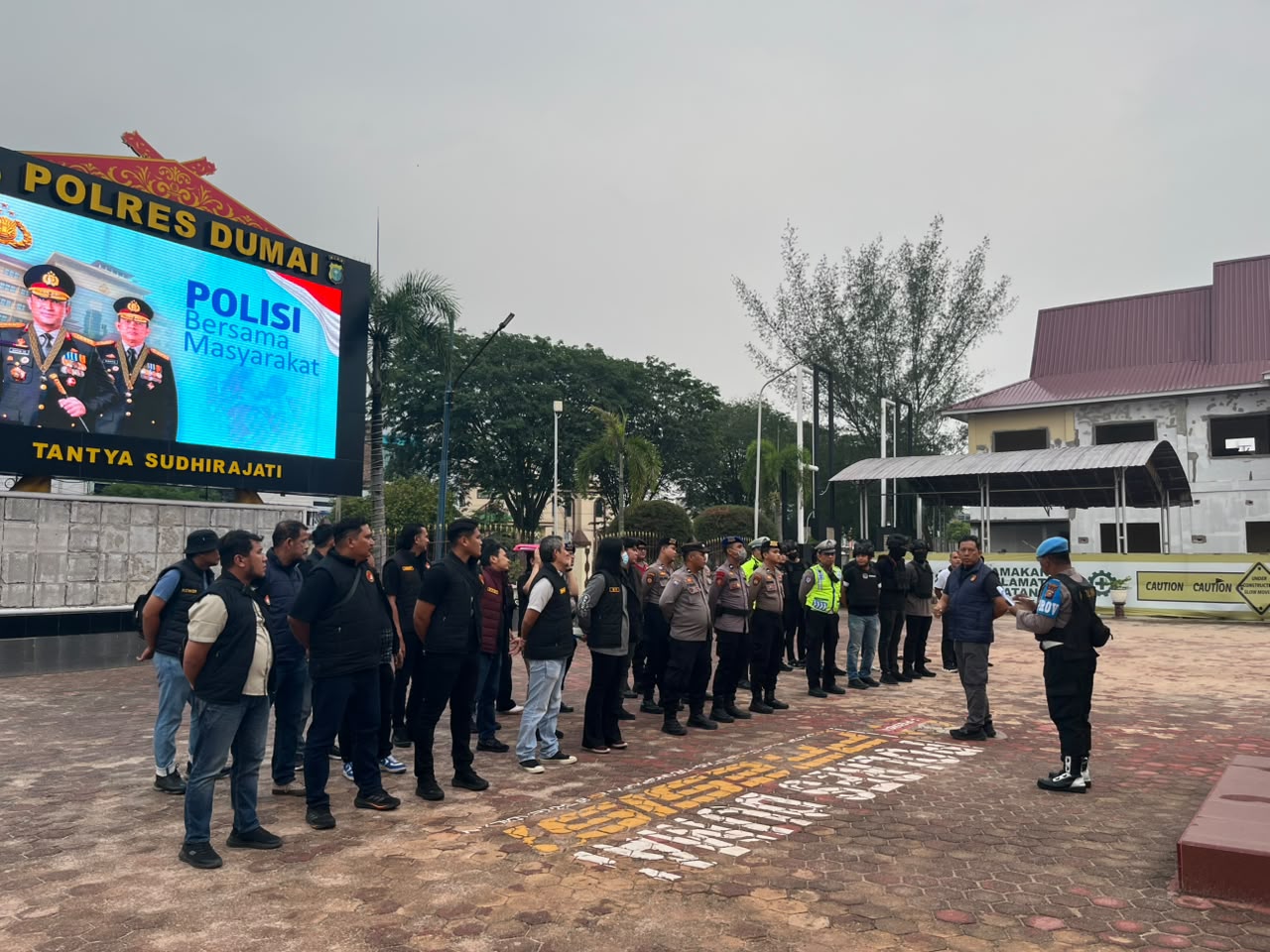 Polres Dumai Gelar Razia Sarang Narkoba, 12 Orang Diamankan di Tiga Lokasi