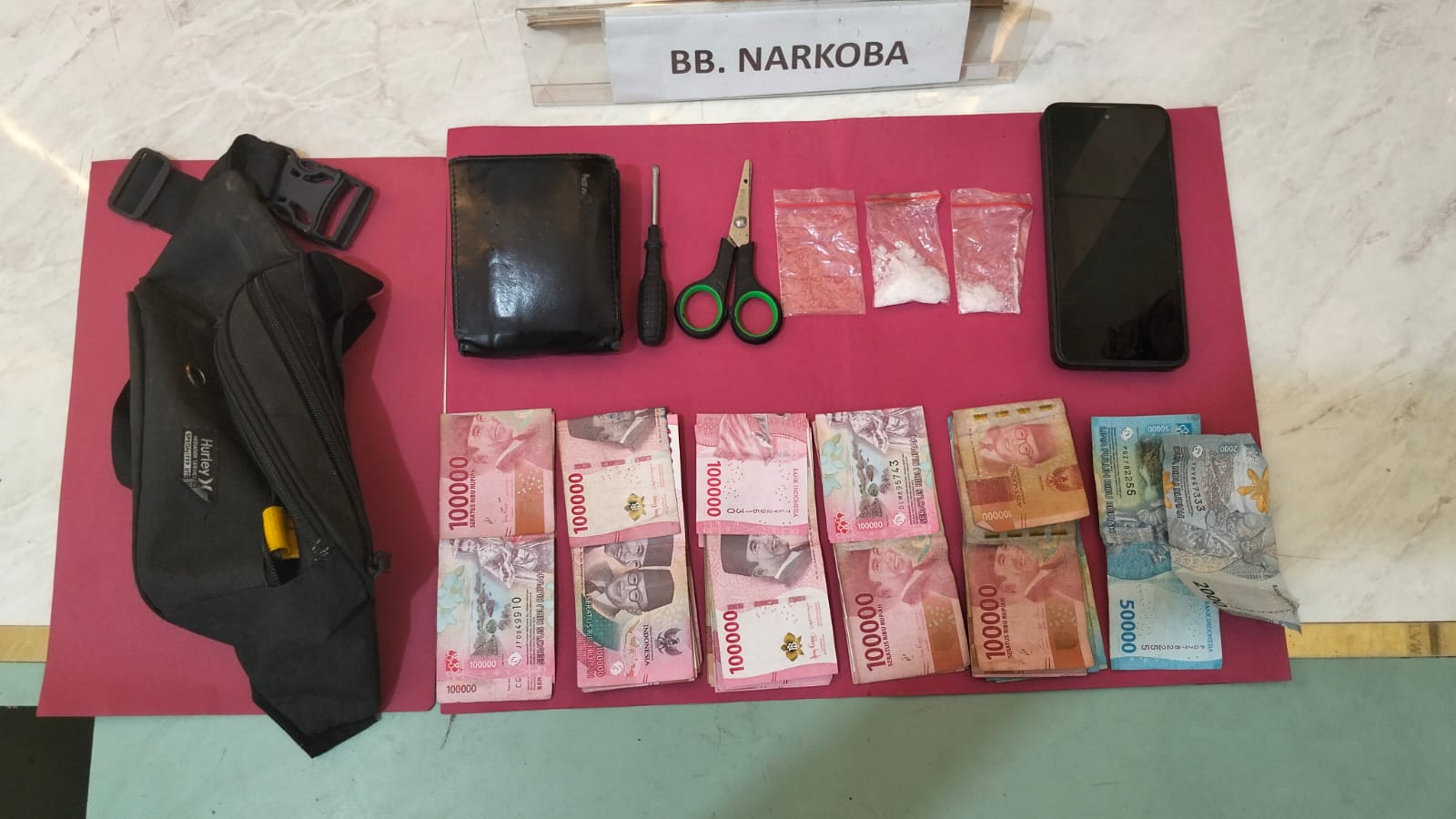 Polsek Tambusai Utara Tangkap Pengedar Sabu di Mahato, Sita 7,215 Gram dan Uang Rp5 Juta