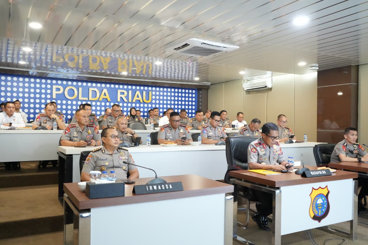 Wakapolda Riau dan PJU Ikuti Anev Mingguan Program Prioritas Kapolri “Polisi Bersama Masyarakat”