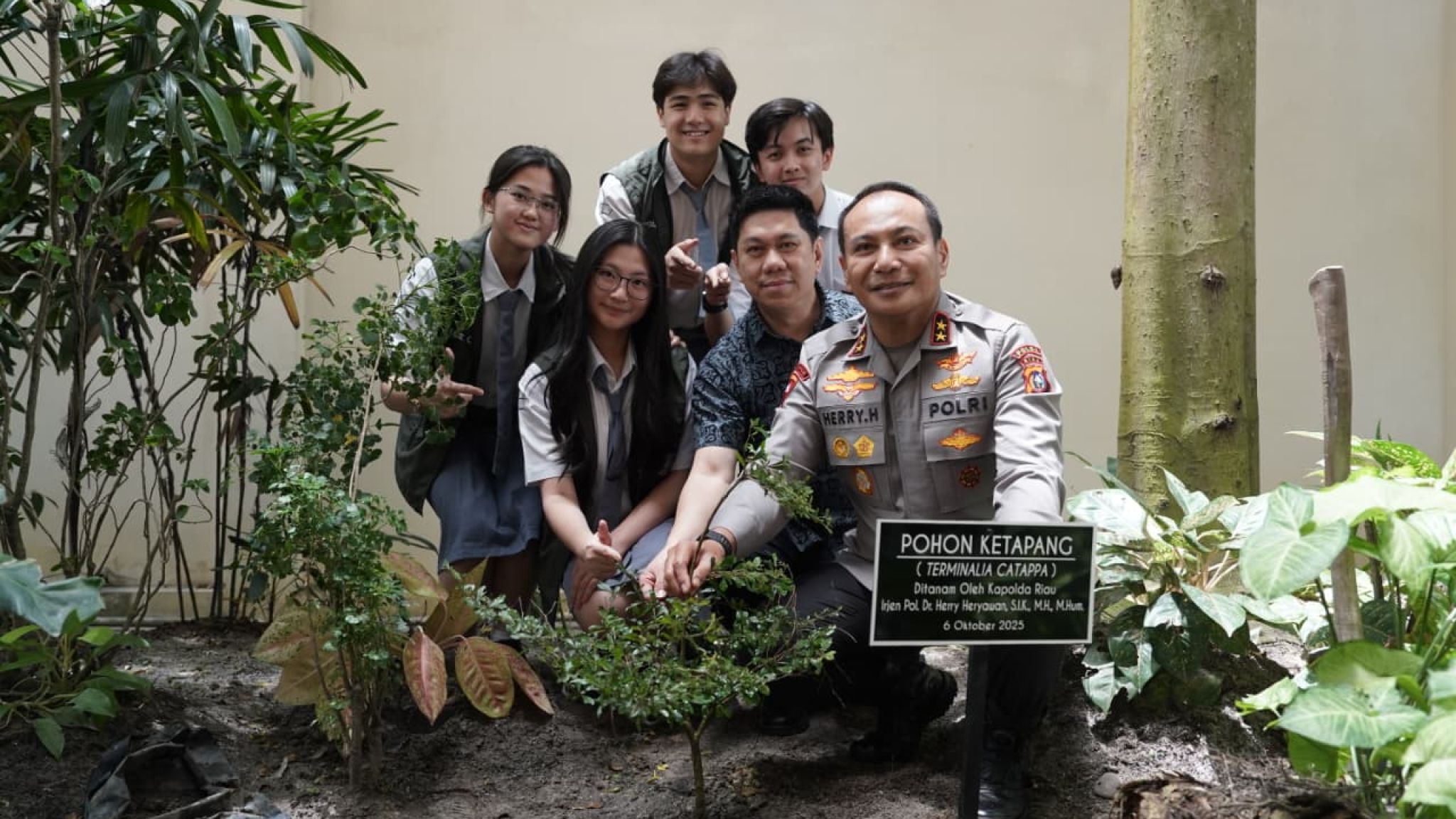 Turun Langsung ke SMA, Kapolda Riau Ajak Pelajar Jadi Pelopor Green Policing