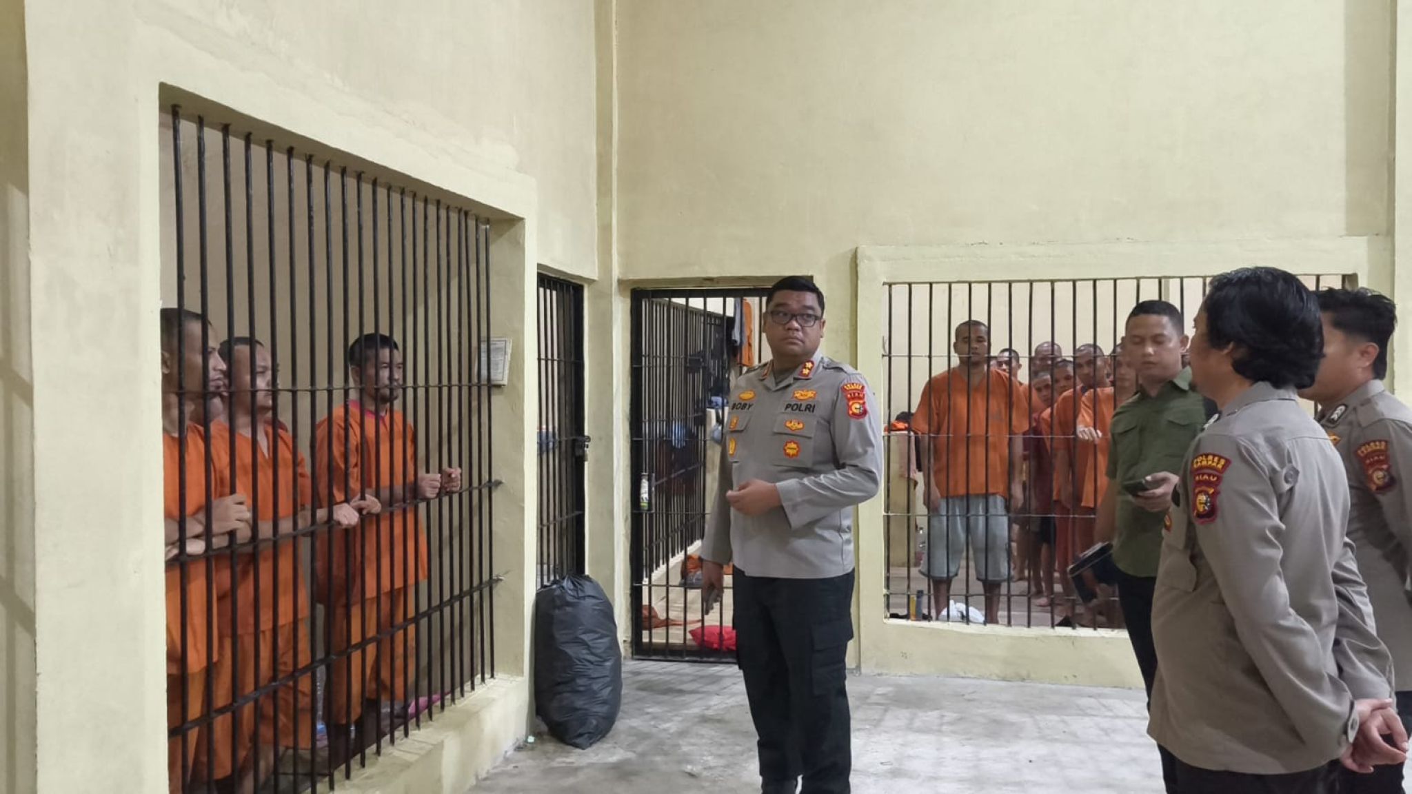 Humanis dan Tegas, Kapolres Kampar 'Blusukan' ke Sel Tahanan, Cek Kondisi dan Kesiapsiagaan Petugas!