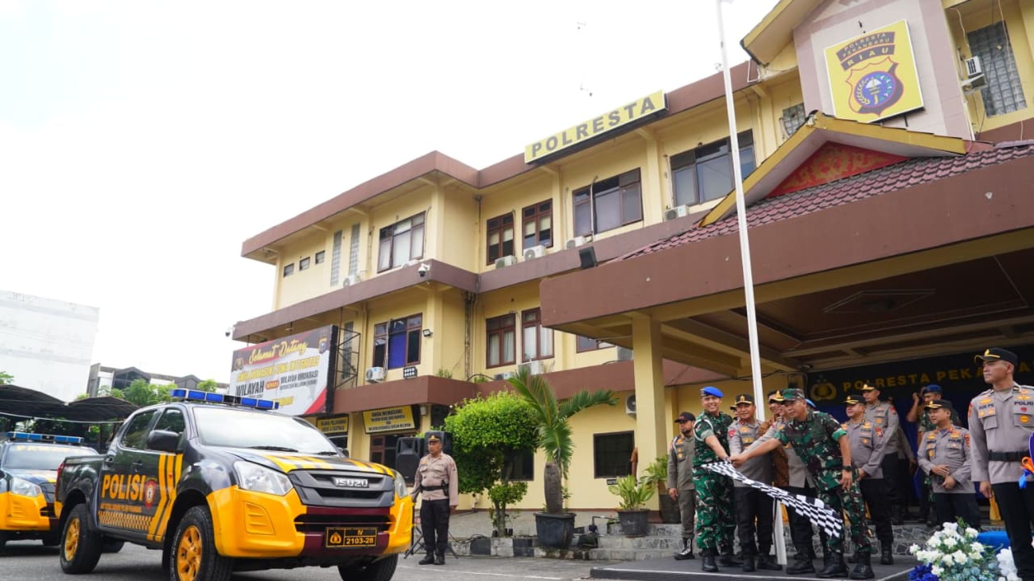 Kapolda Riau Luncurkan Pamapta Polri Hadir 24 Jam Layani Masyarakat