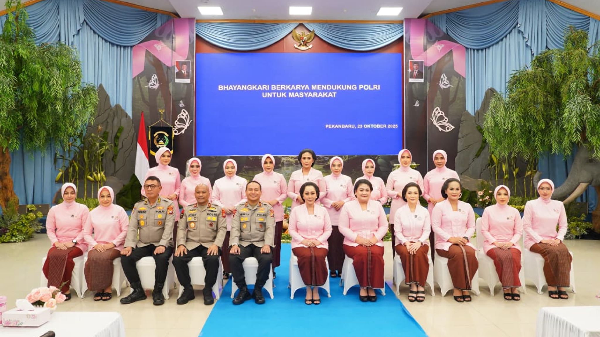 Polda Riau Gelar Hari Kesatuan Gerak Bhayangkari ke-73