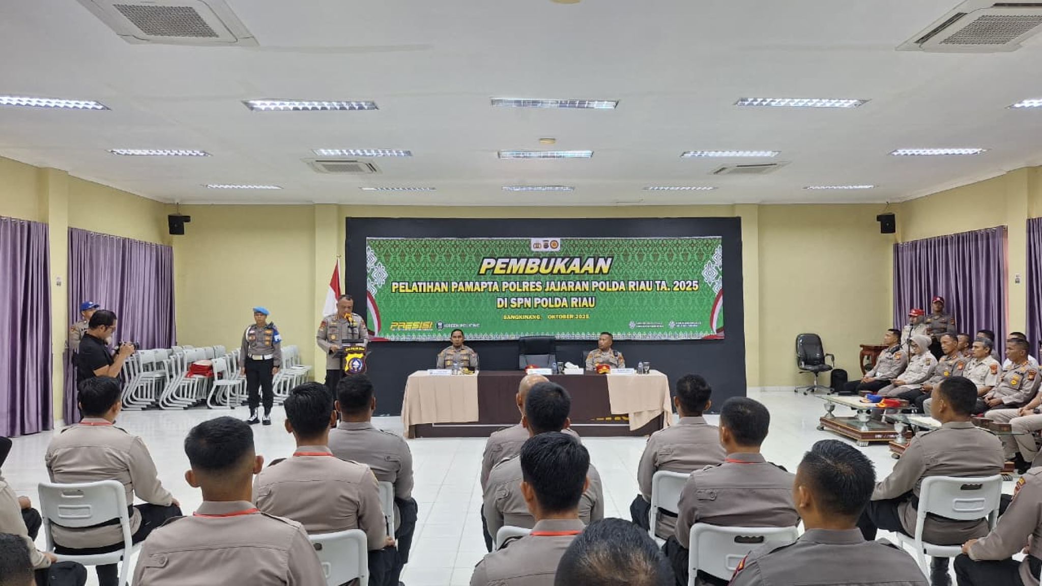 Polda Riau Gelar Pelatihan Kompetensi PAMAPTA, Jadi Garda Terdepan Pelayanan Polri