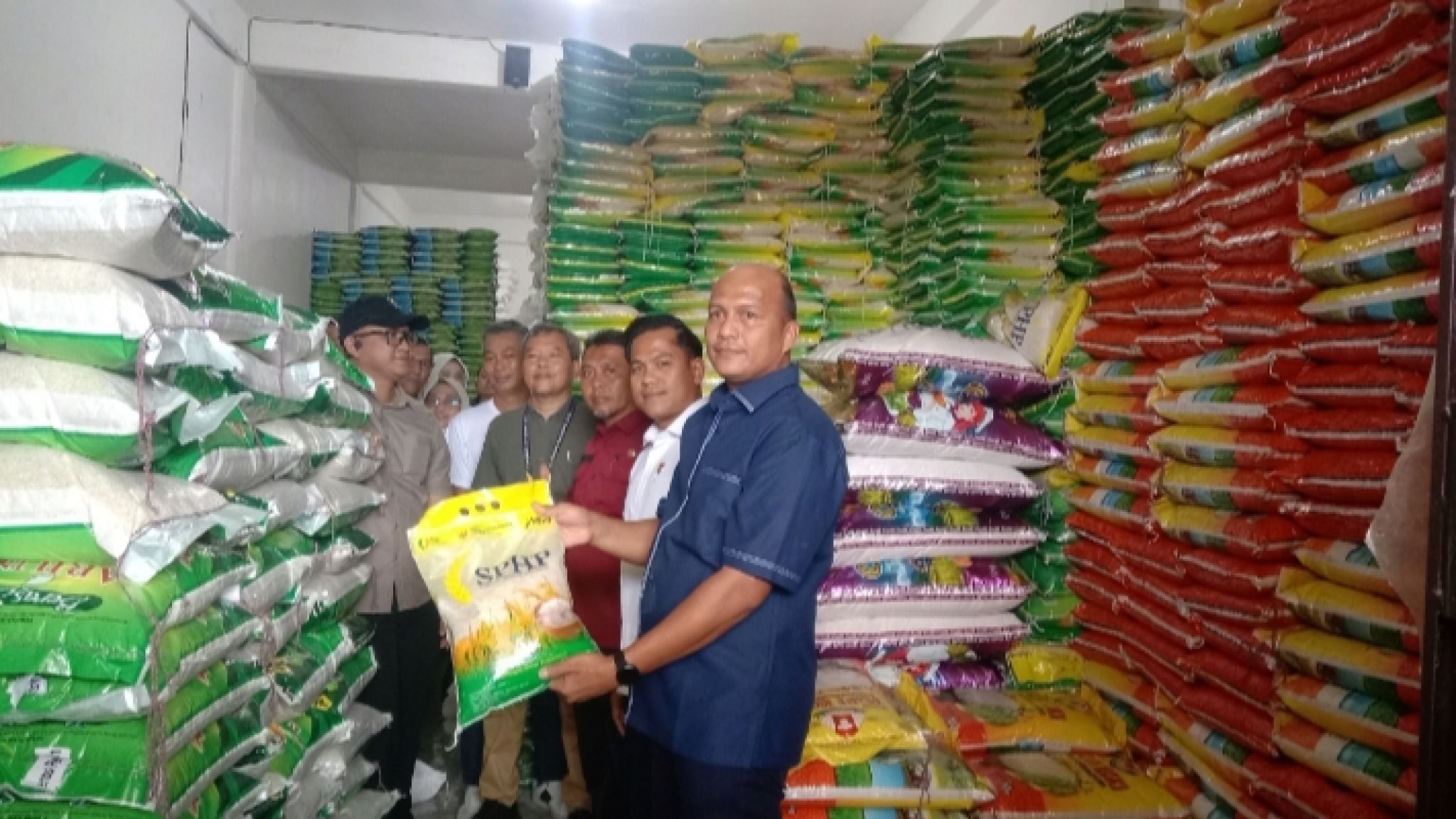 Satreskrim Polres Kampar dan Satgas Pangan Konsisten Cek Harga Beras di Pasaran