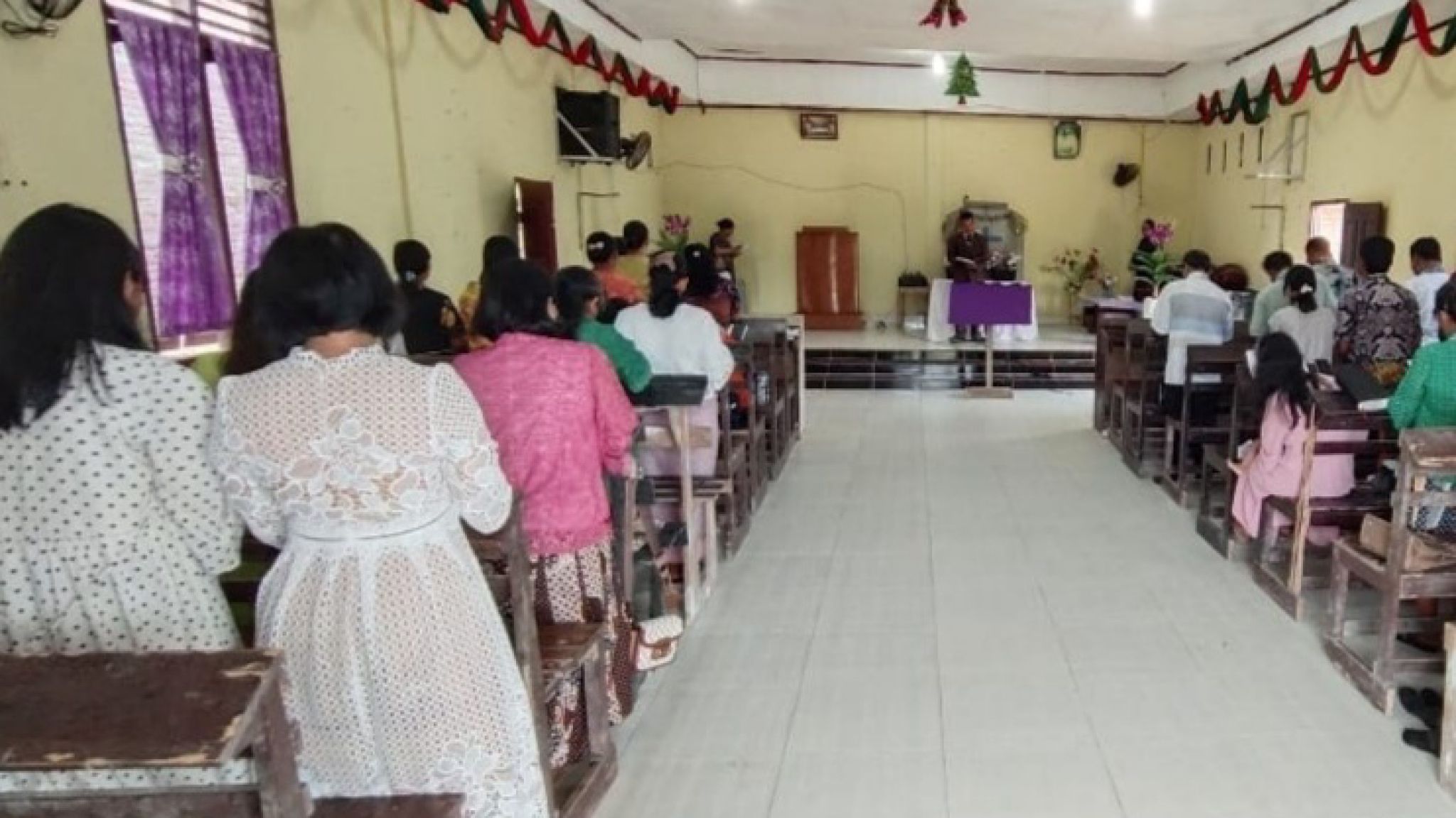 Ciptakan Keamanan, Polisi Rutin Pam Gereja Setiap Hari Minggu