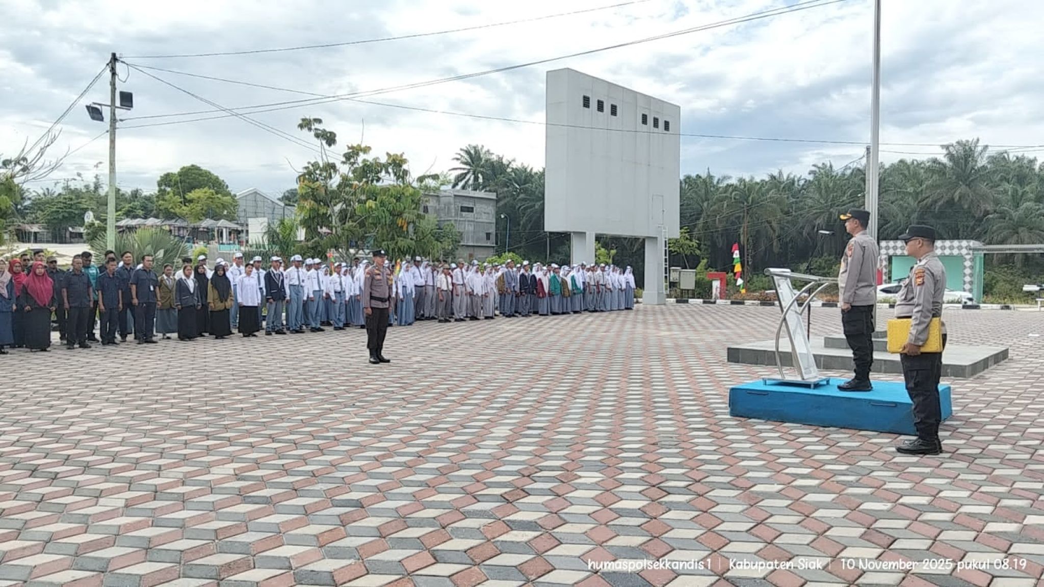 Upacara Hari Pahlawan di Kandis: Semangat Nasionalisme Digugah di Tengah Tantangan Kebangsaan