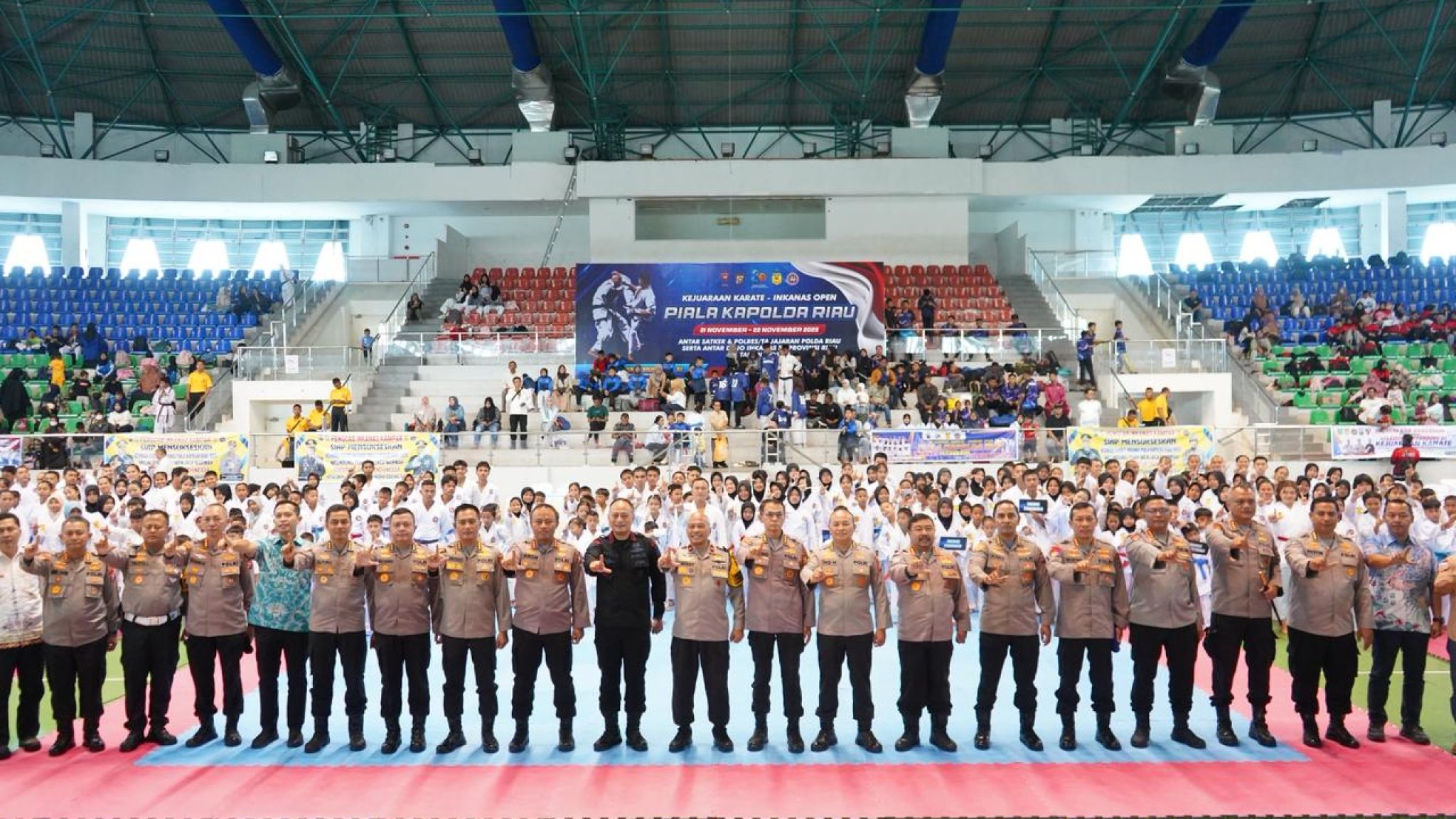 Pembukaan Kejuaraan Karate Inkanas Open Piala Kapolda Riau Resmi Digelar