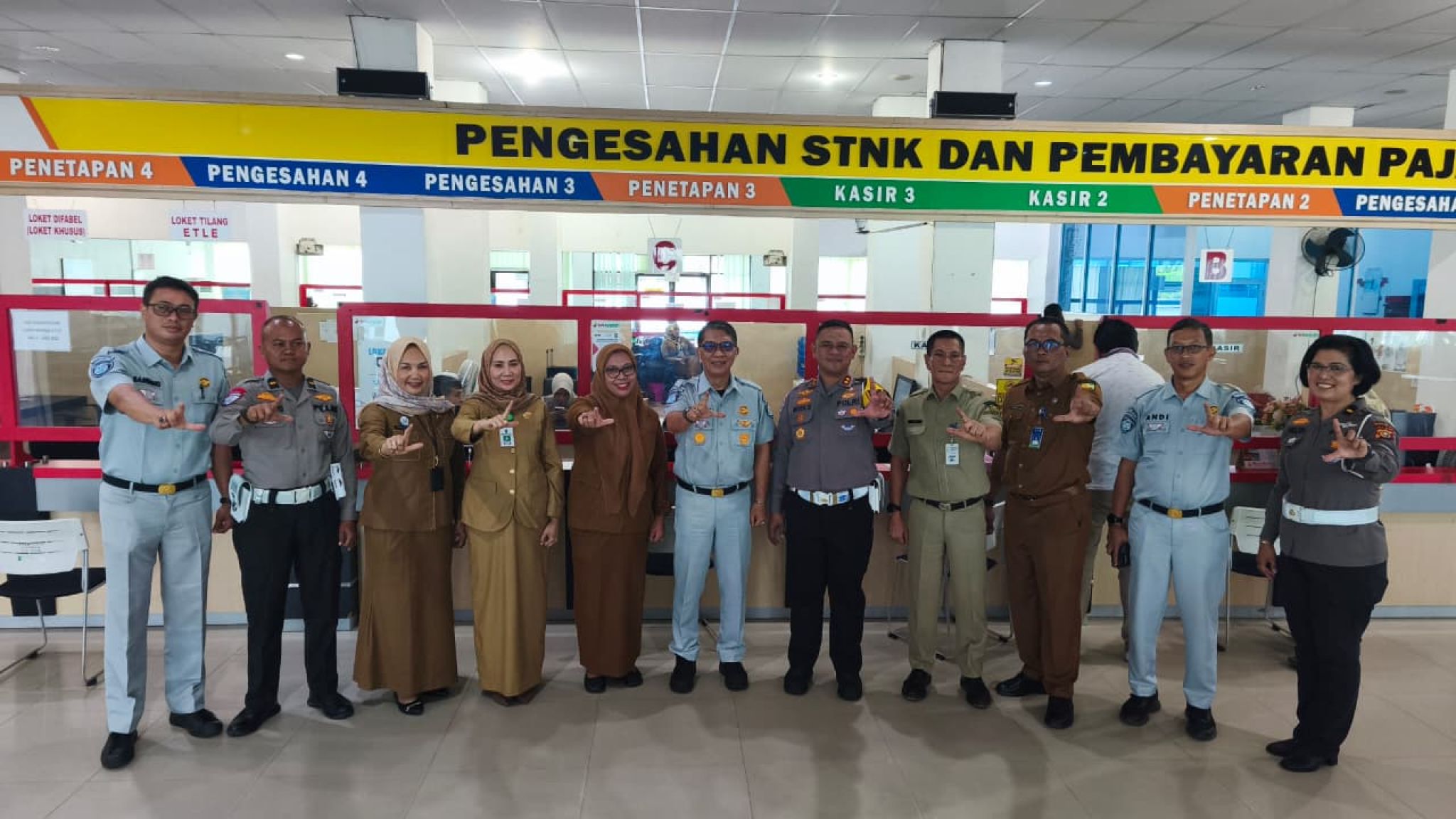 Dari Samsat untuk Warga: Layanan Humanis dan Green Policing Warnai Pelaksanaan Operasi Zebra 2025