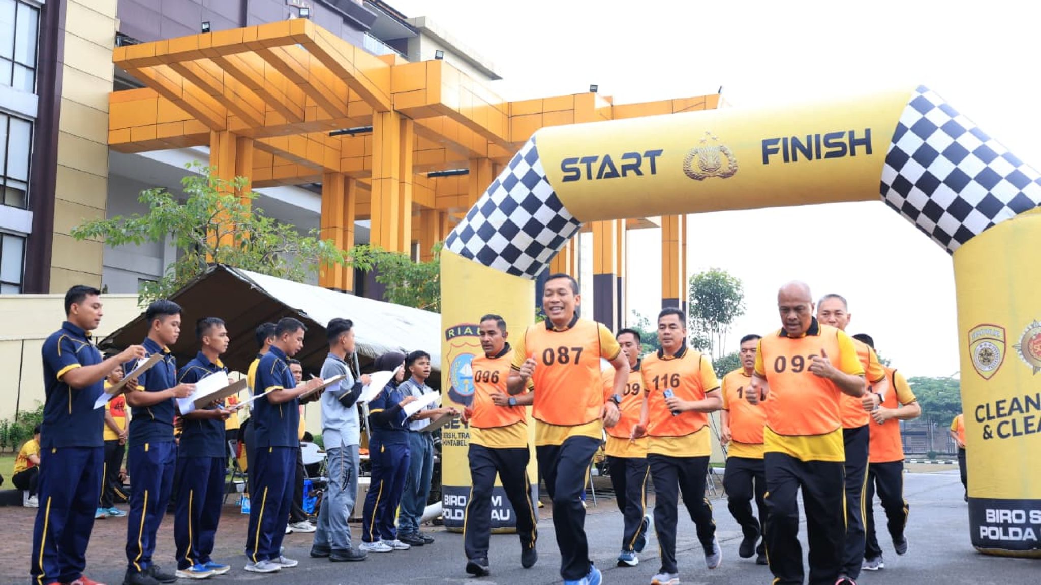 Polda Riau Gelar Tes Kesamaptaan Jasmani Berkala Semester II Tahun Anggaran 2025