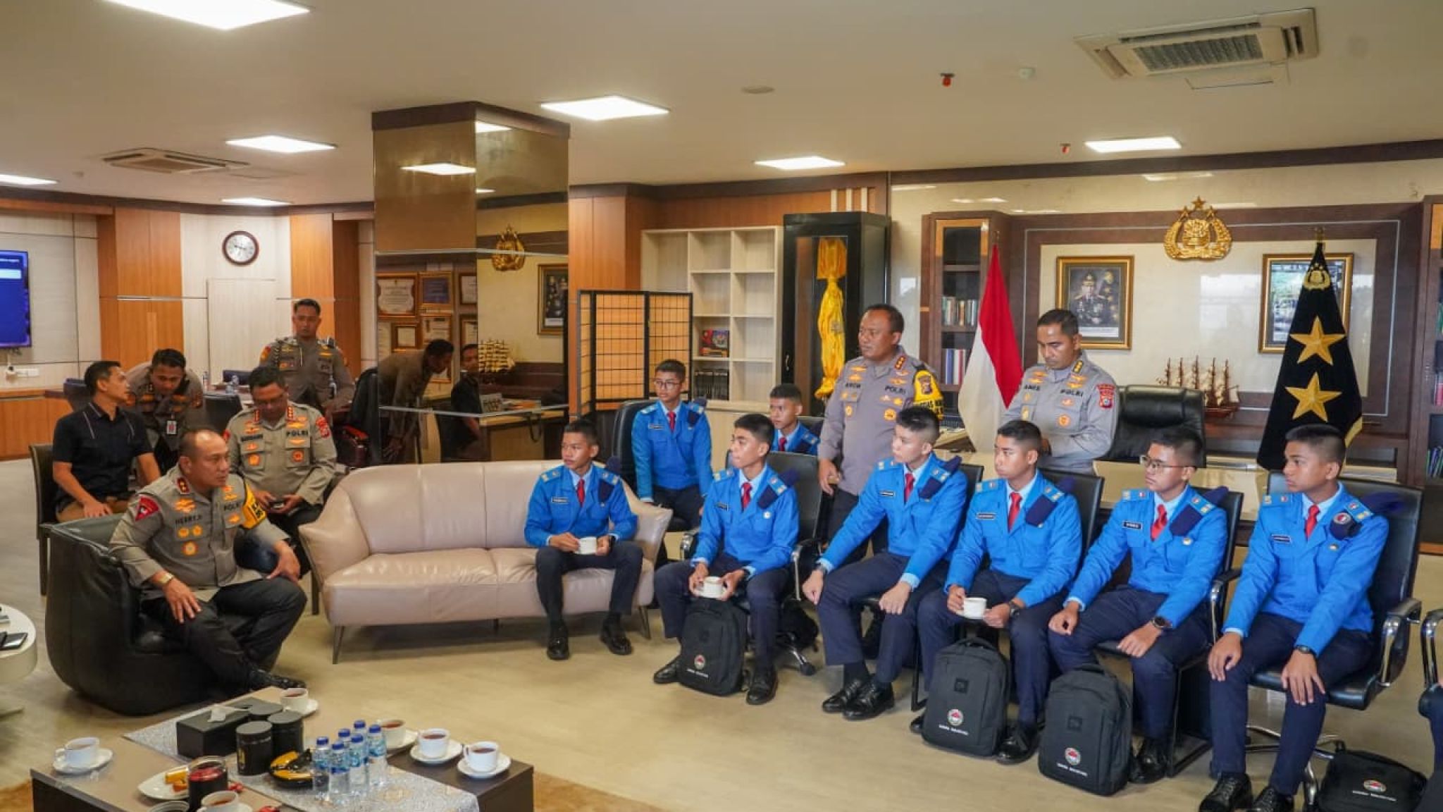 Kapolda Riau Terima Silaturahmi Siswa SMA Taruna Nusantara