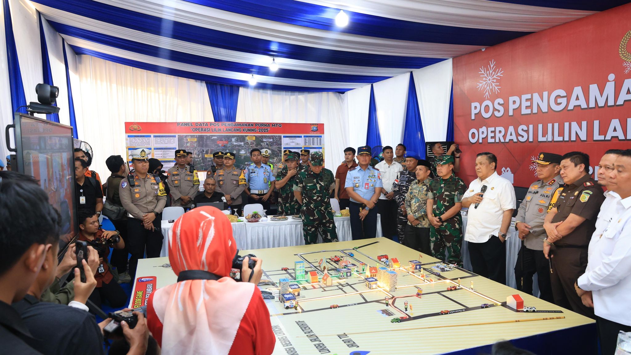 Forkopimda Riau Tinjau Kesiapan Natal 2025 dan Pengamanan Tahun Baru 2026 di Pekanbaru