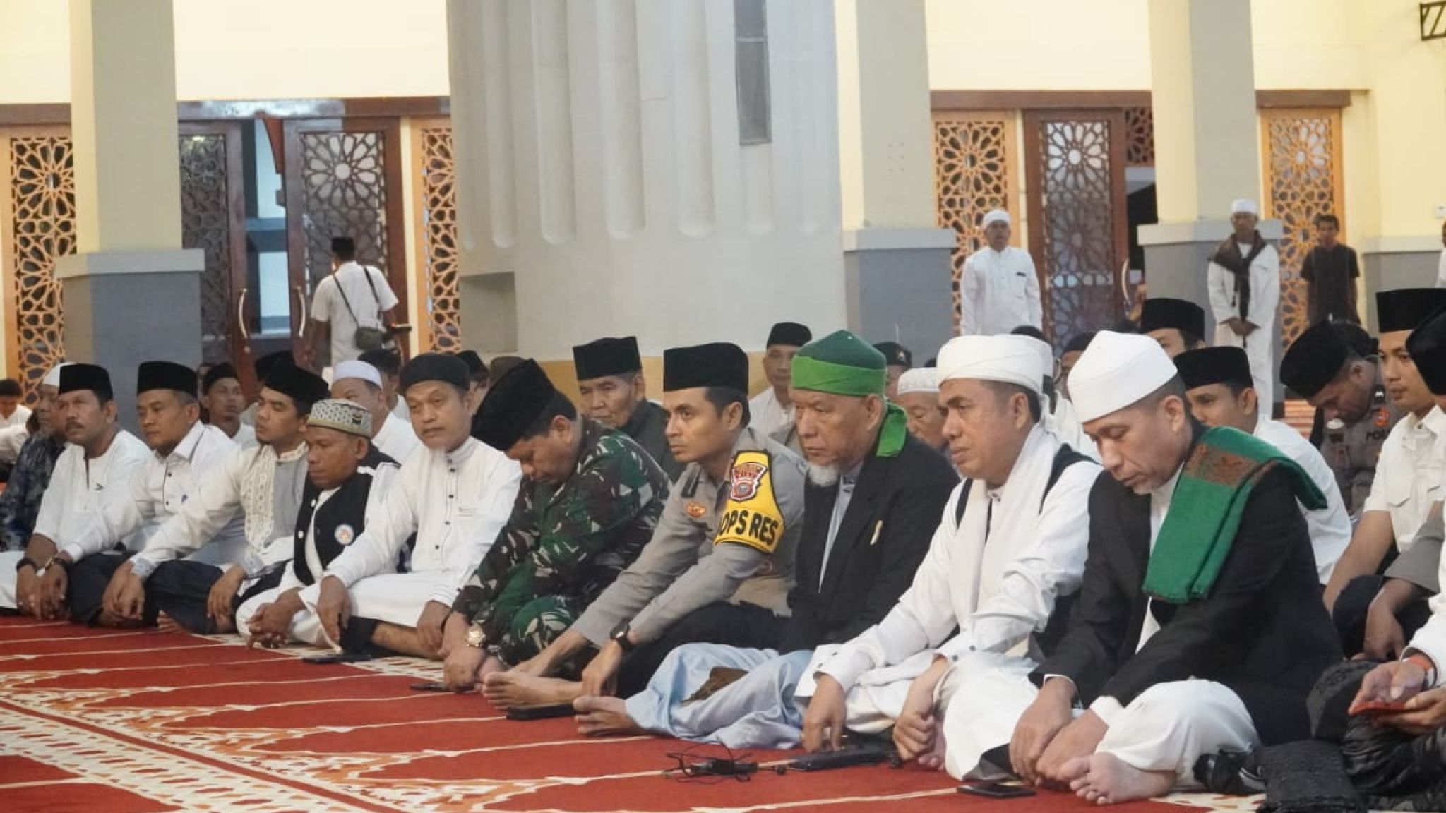 Sambut Tahun Baru, Kapolres Rohul Hadiri Kegiatan Zikir dan Doa Bersama di Masjid Agung Islamic Centre
