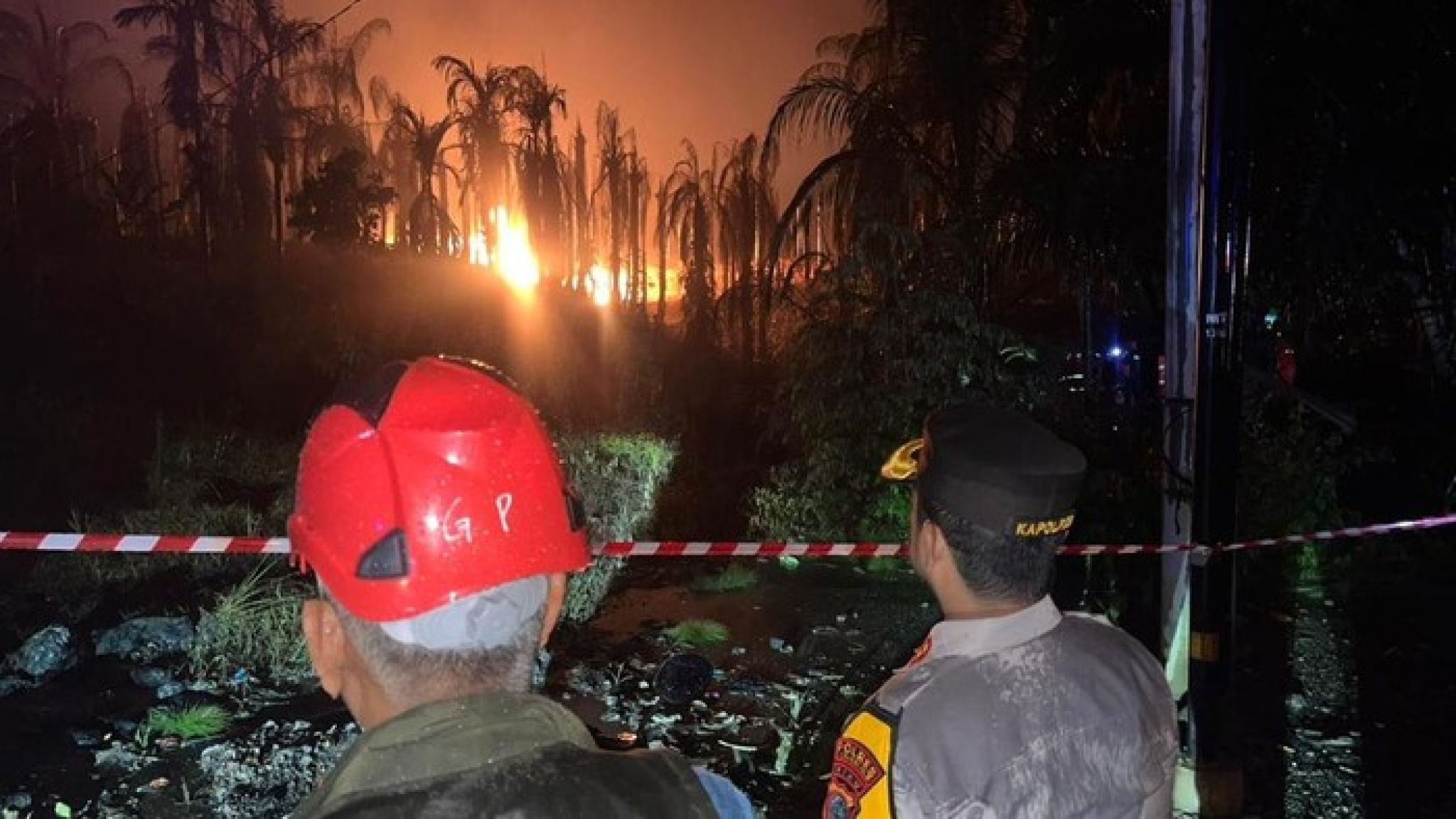 Karo Ops Polda Riau Tinjau Langsung Lokasi Kebakaran Pipa Gas PT TGI di Inhil